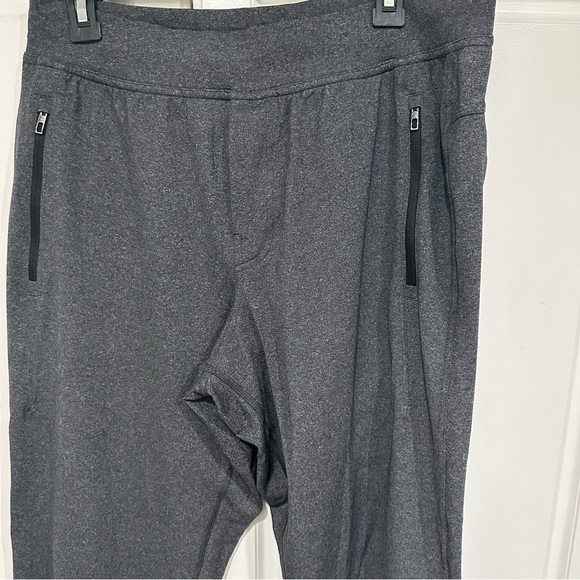 Lululemon Kung Fu Pants - Picture 4 of 8